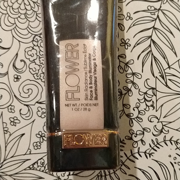 Flower Cosmetics makeup and Clinique bag set - Picture 6 of 15